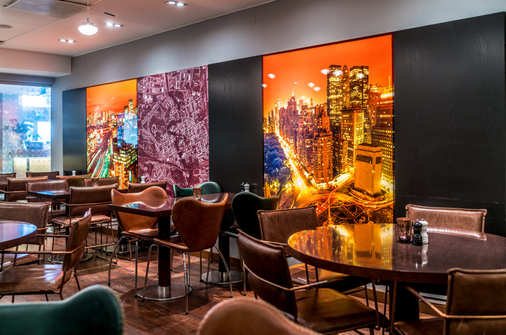 Copyright: : Karl Gabor Restaurant Voyage